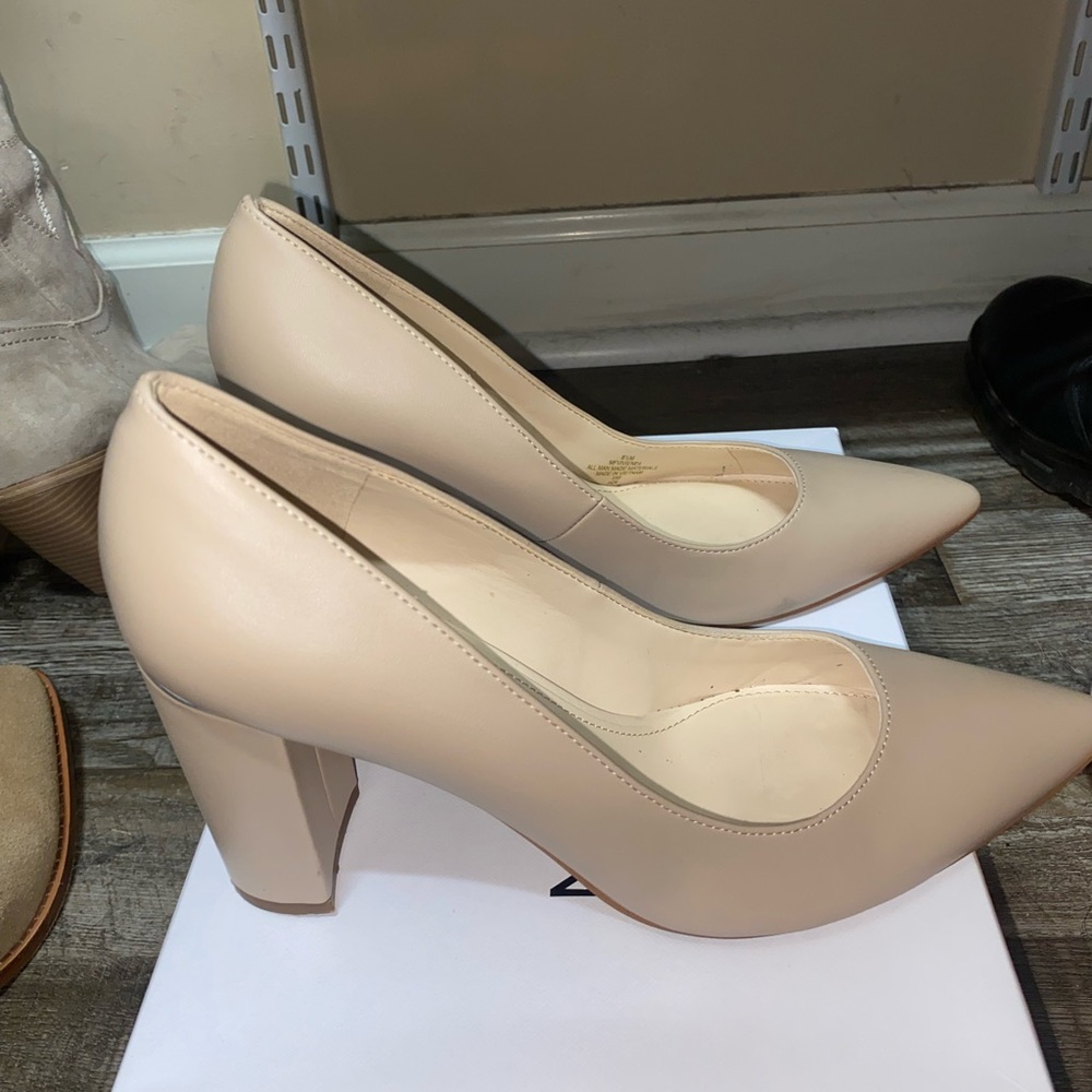 Nude heels - Picture 2 of 5